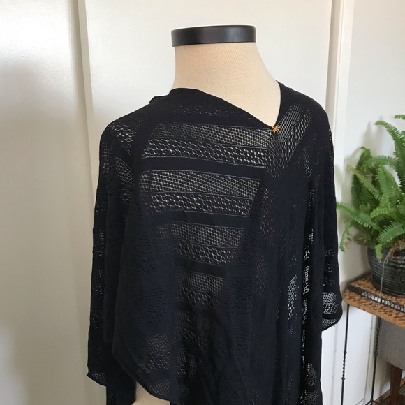 NWT PilyQ Black Posh Riviera Poncho M/L - Picture 7 of 16
